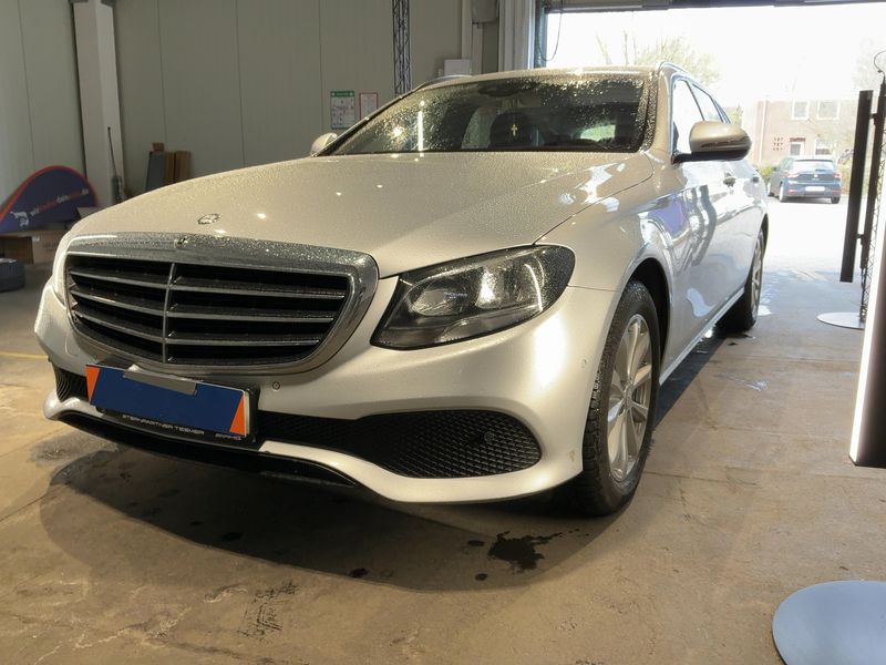 Mercedes-Benz E-Klasse E 220 d Standard 2018 – снимка 1