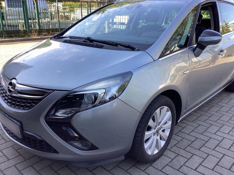 Opel Zafira Tourer 2.0 CDTI Innovation 2016 – снимка 2