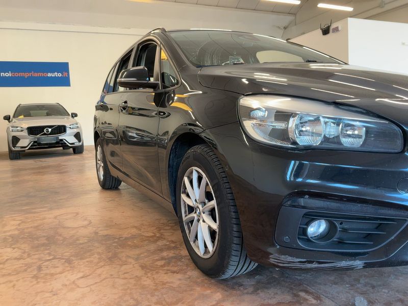 BMW 2er 218d Gran Tourer Advantage 2017 – снимка 12
