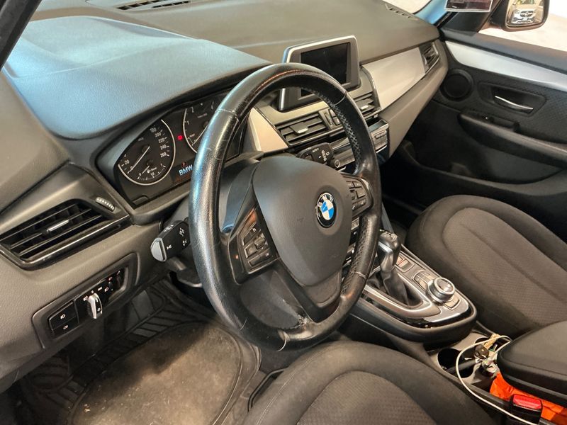 BMW 2er 218d Gran Tourer Advantage 2017 – снимка 27