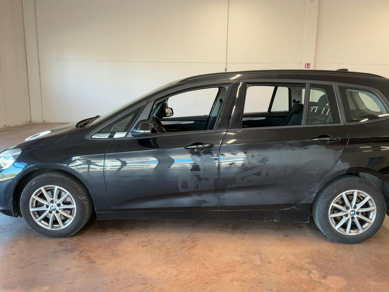 BMW 2er 218d Gran Tourer Advantage 2017 – снимка 4