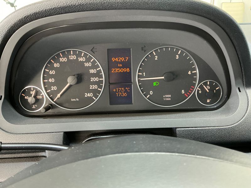 Mercedes-Benz A-Klasse A 180 CDI Avantgarde 2011 – снимка 4