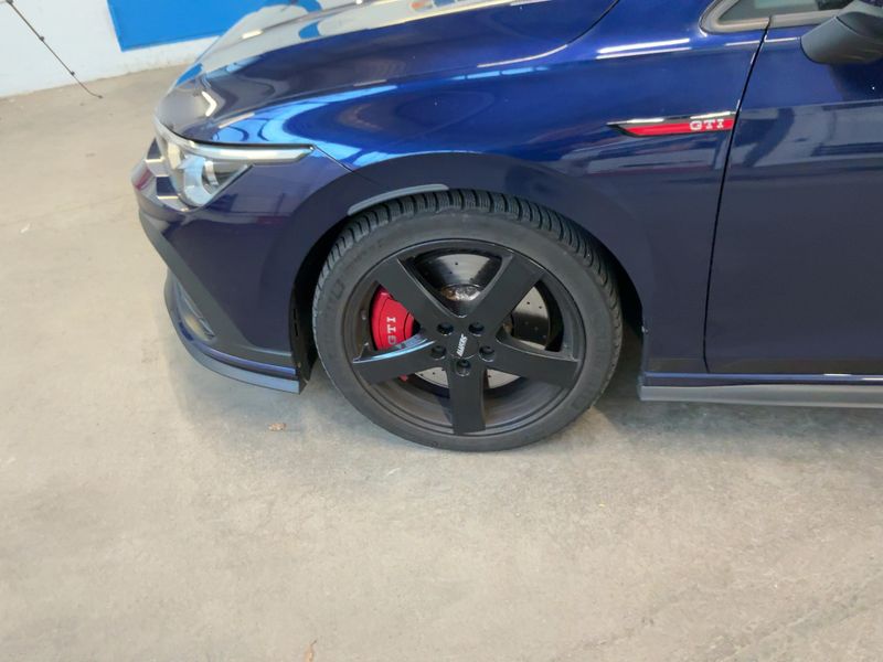 Volkswagen Golf VIII 2.0 TSI GTI Clubsport 2021 – снимка 3