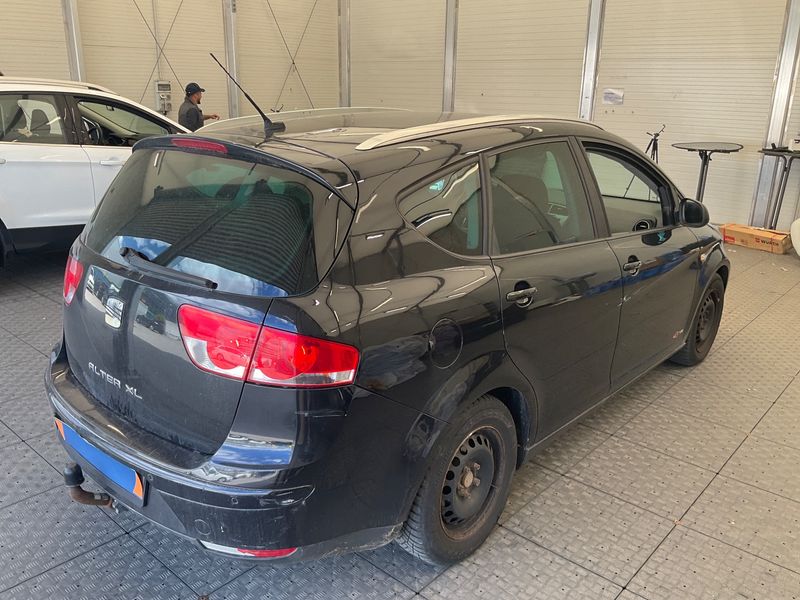 Seat Altea 1.6 TDI Style Copa 2011 – снимка 2