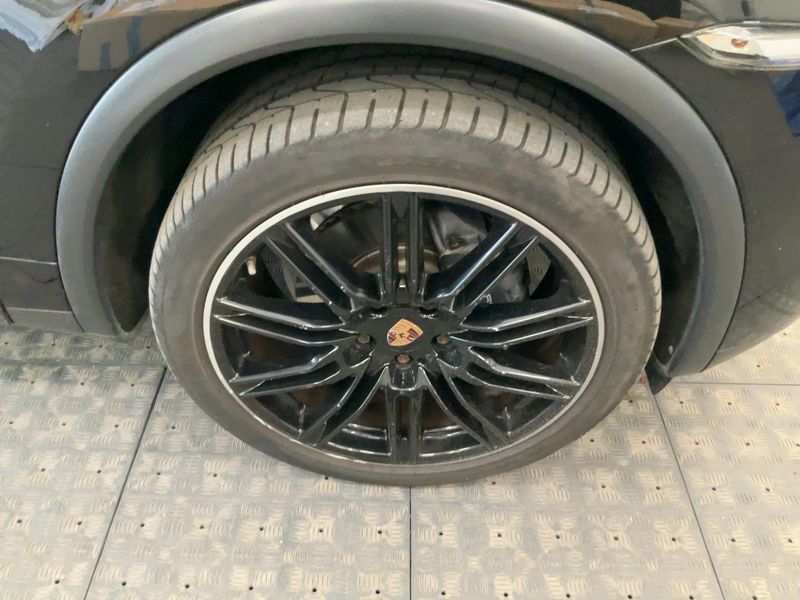 Porsche Cayenne Diesel Platinum Edition 2014 – снимка 11