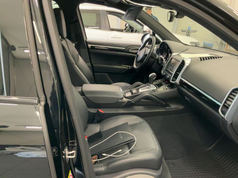 Porsche Cayenne Diesel Platinum Edition 2014 – снимка 17