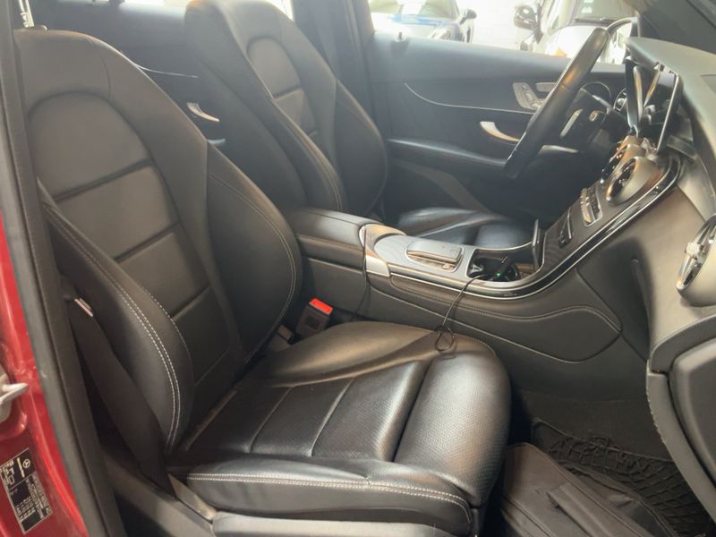 Mercedes-Benz GLC-Klasse GLC 300e 4Matic AMG Line 2020 – снимка 16