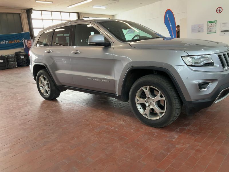 Jeep Grand Cherokee 3.0 CRD Limited 2016 – снимка 12