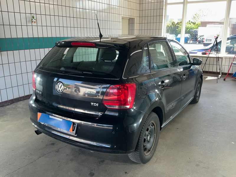 Volkswagen Polo 1.6 TDI Comfortline 2011 – снимка 2