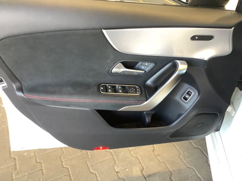 Mercedes-Benz A-Klasse A 250e AMG Line 2020 – снимка 23
