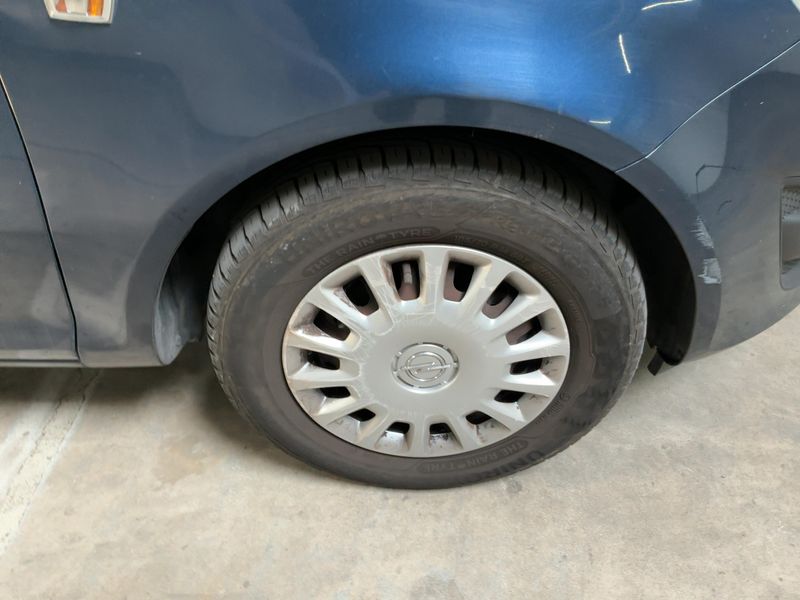Opel Corsa 1.2 Active 2013 – снимка 11