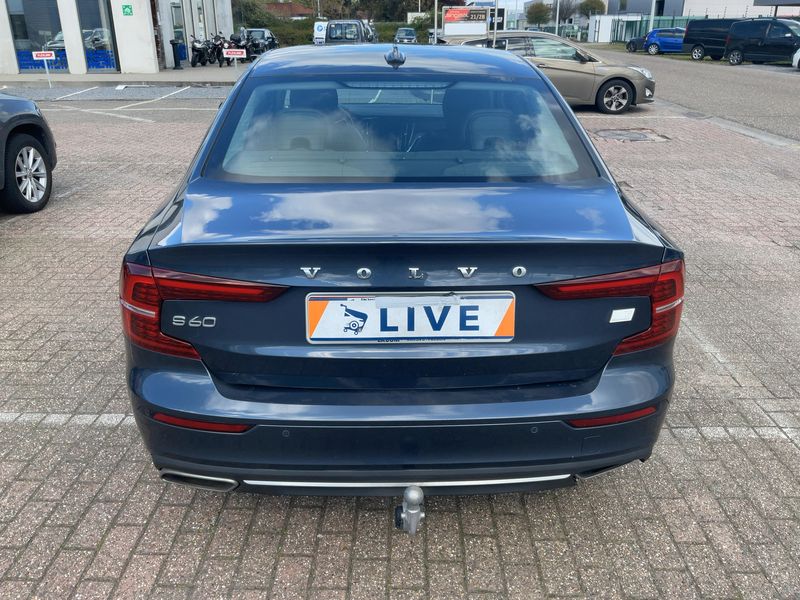 Volvo S60 2.0 T8 Plug-in Hybrid Inscription AWD 2021 – снимка 7