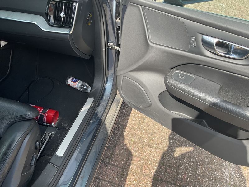 Volvo S60 2.0 T8 Plug-in Hybrid Inscription AWD 2021 – снимка 23