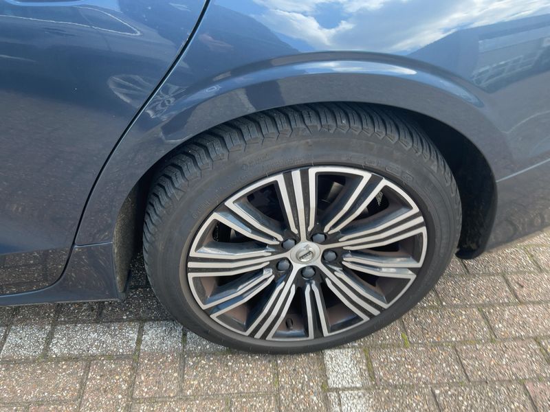 Volvo S60 2.0 T8 Plug-in Hybrid Inscription AWD 2021 – снимка 5