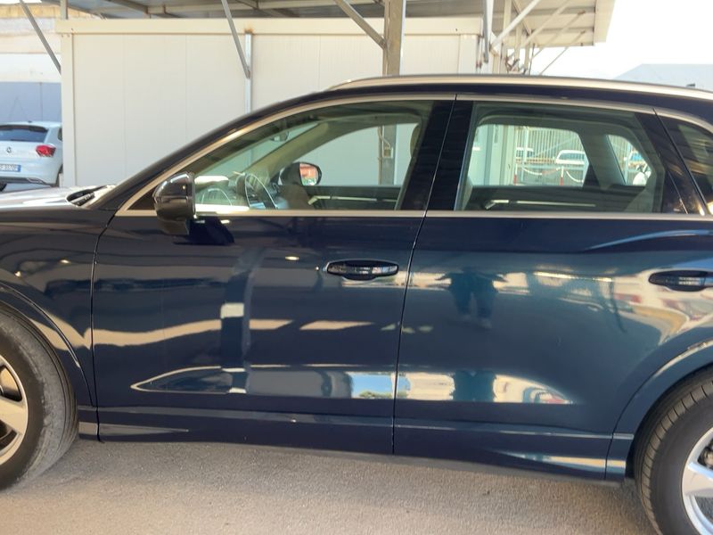 Audi Q3 40 TDI quattro Advanced 2019 – снимка 4