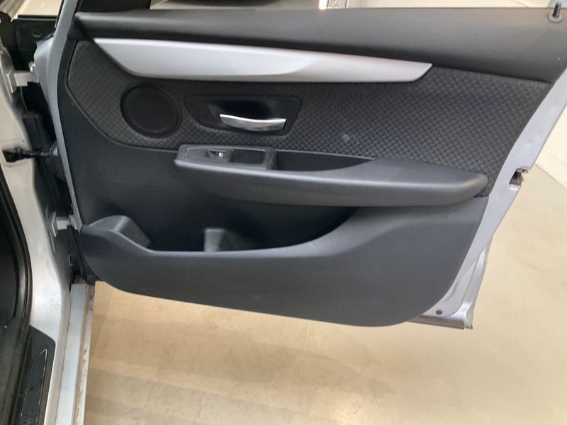 BMW 2er 220d Gran Tourer Advantage 2019 – снимка 24