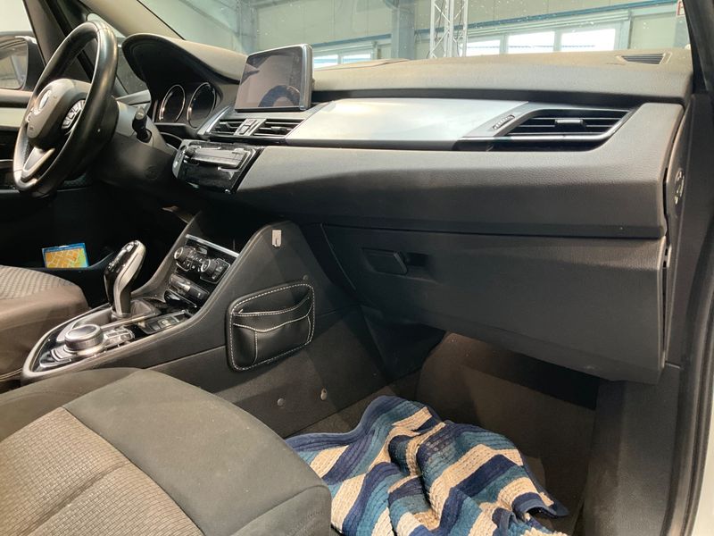 BMW 2er 220d Gran Tourer Advantage 2019 – снимка 23