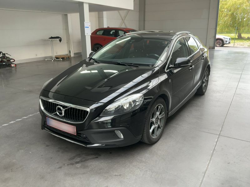 Volvo V40 Cross Country 2.0 D2 Ocean Race 2016 – снимка 1