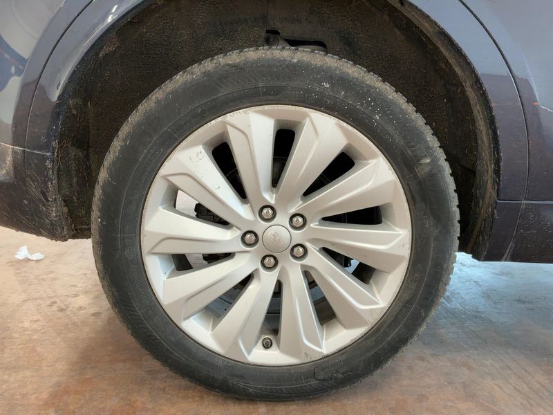 Land Rover Discovery Sport D180 R-Dynamic AWD 2021 – снимка 9