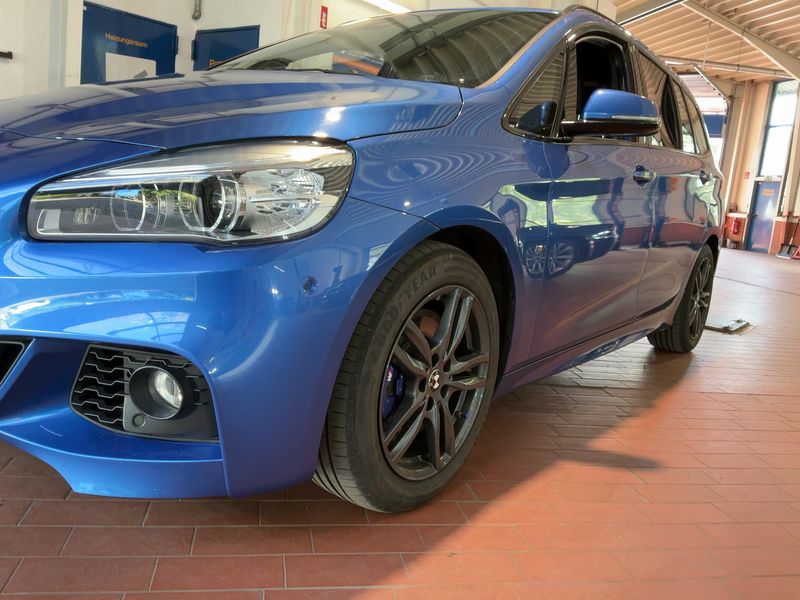 BMW 2er 220d Gran Tourer xDrive M Sport 2016 – снимка 2