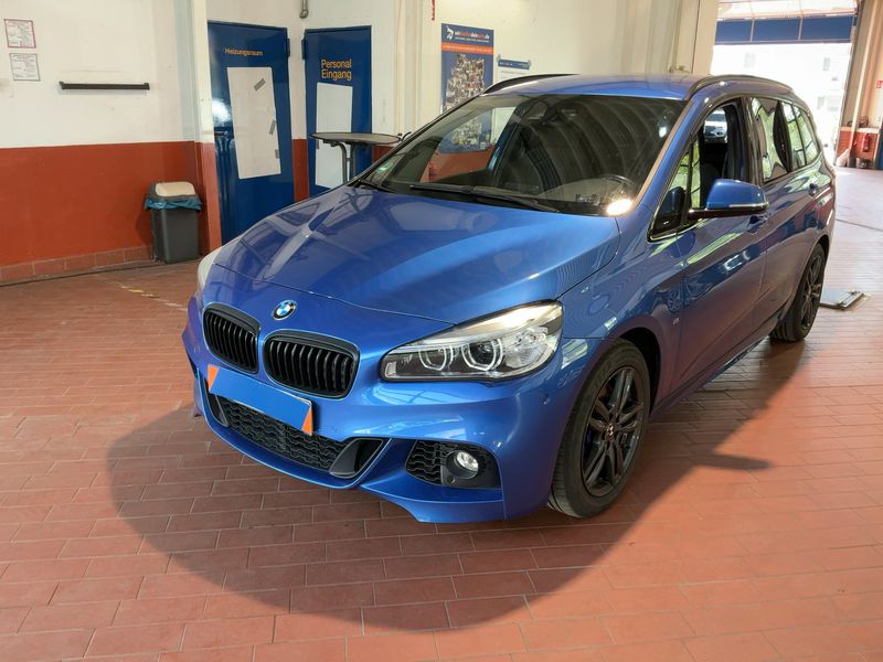 BMW 2er 220d Gran Tourer xDrive M Sport 2016 – снимка 1