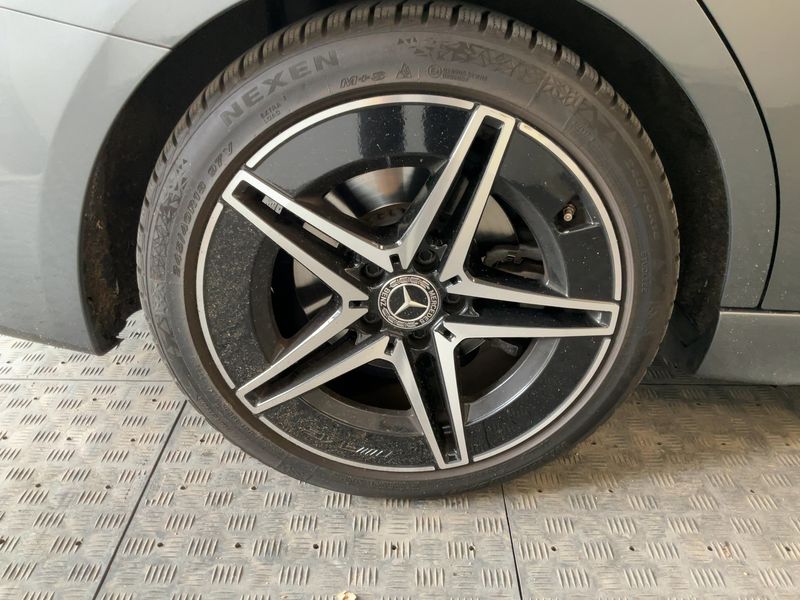 Mercedes-Benz C-Klasse C 180 Mild-Hybrid AMG Line 2023 – снимка 9