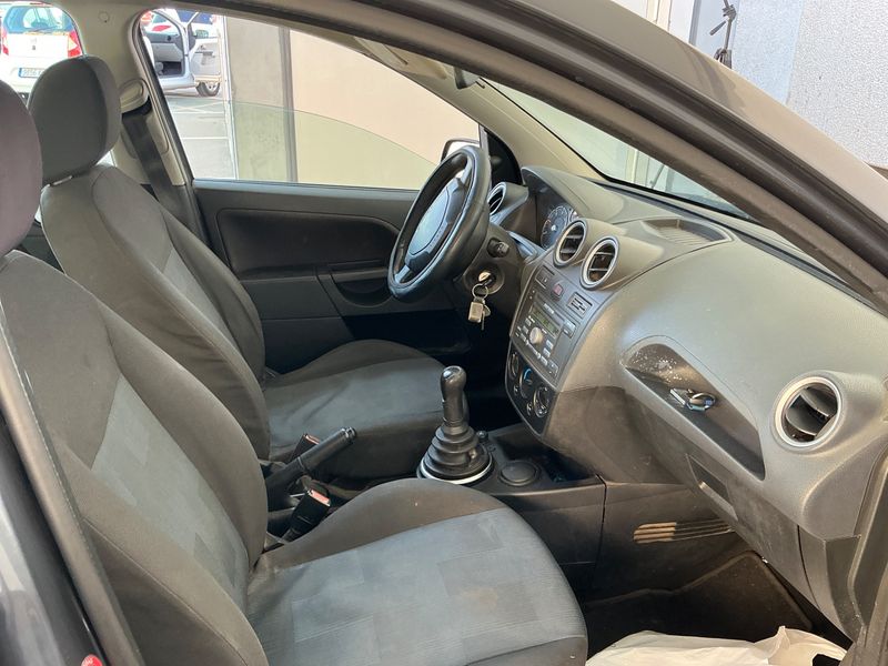 Ford Fiesta 1.4 TDCi Futura 2008 – снимка 3