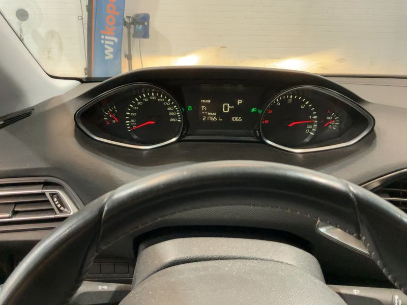 Peugeot 308 2.0 Blue-HDi Business-Line 2014 – снимка 18