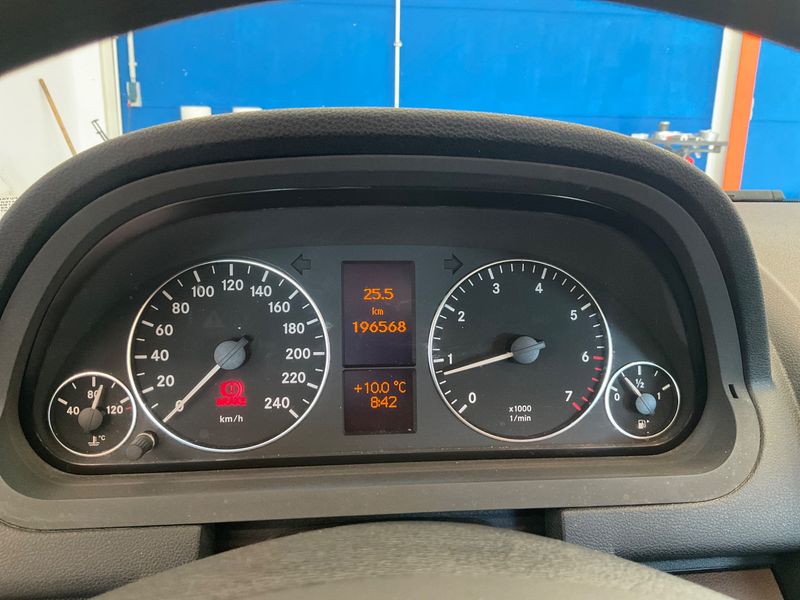 Mercedes-Benz A-Klasse A 160 Classic 2010 – снимка 4