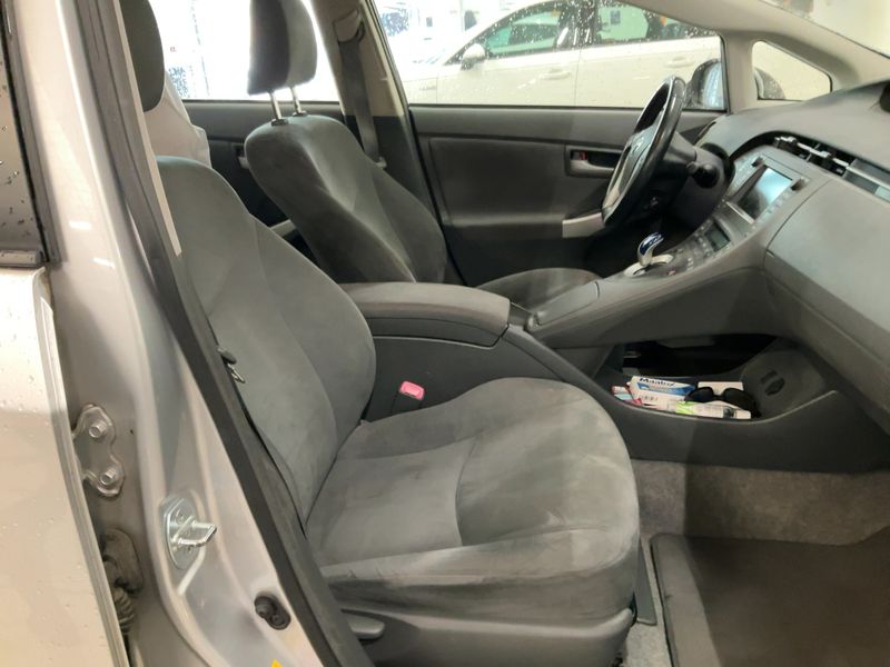 Toyota Prius 1.8 Life 2010 – снимка 16