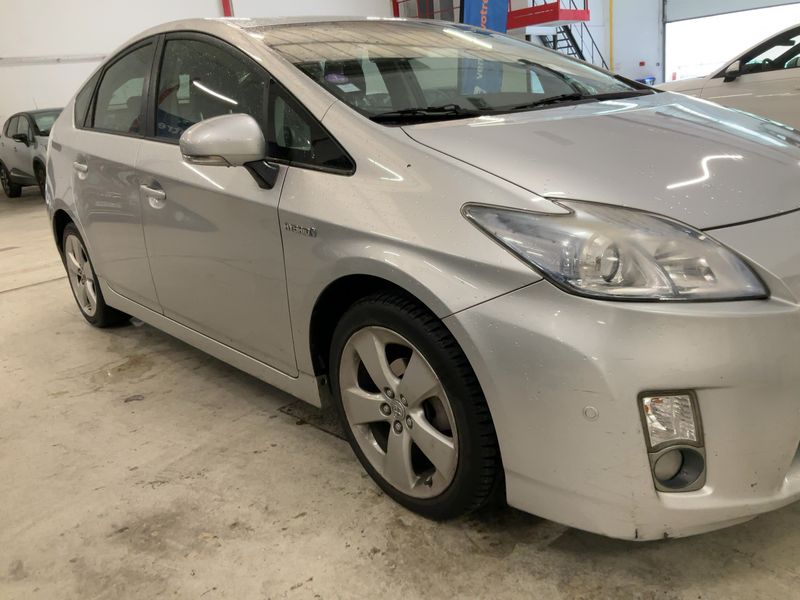 Toyota Prius 1.8 Life 2010 – снимка 12