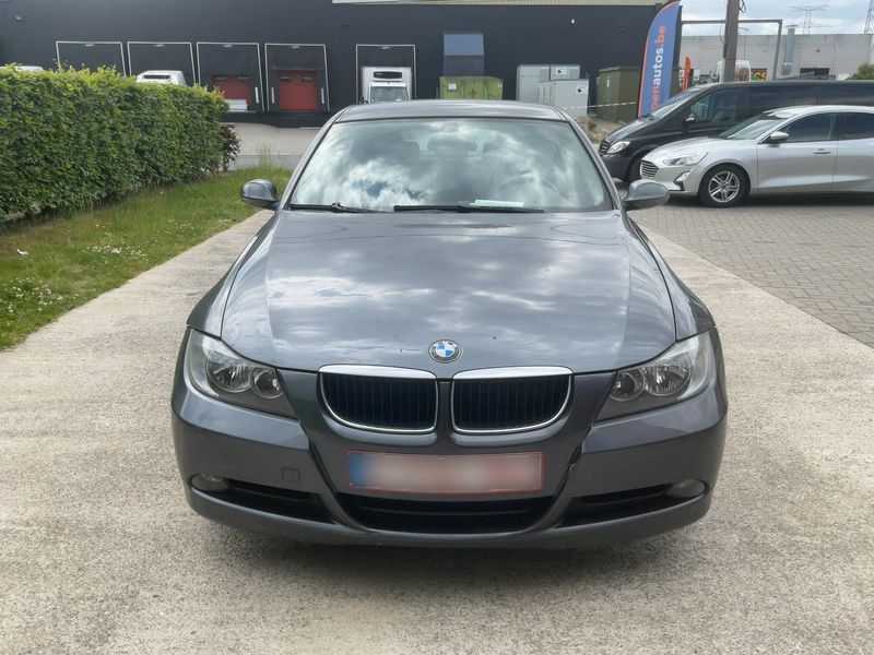 BMW 3er 318d 2008 – снимка 14