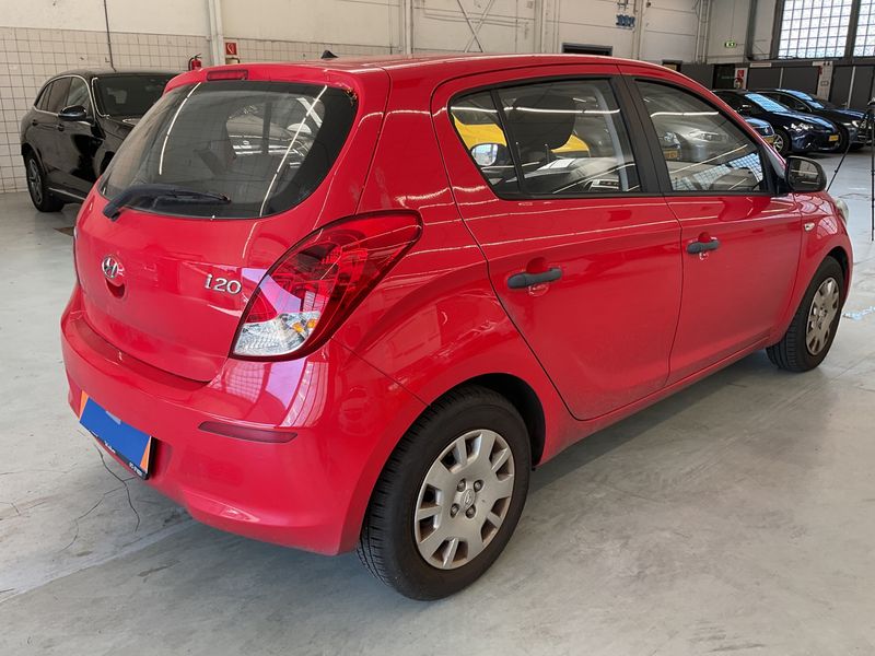 Hyundai i20 1.2 FIFA World Cup Edition 2013 – снимка 2