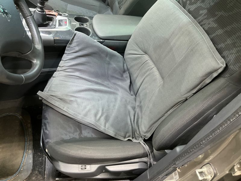 Peugeot 3008 2.0 HDi Active 2013 – снимка 24