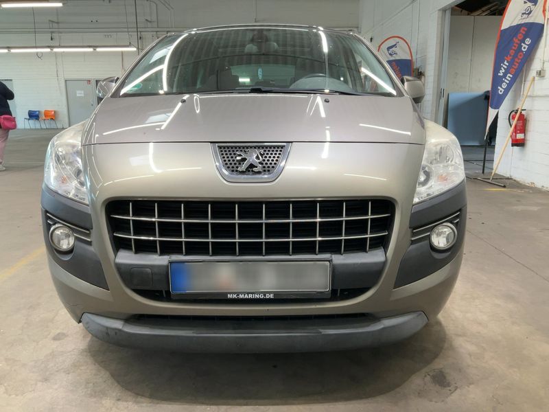 Peugeot 3008 2.0 HDi Active 2013 – снимка 14