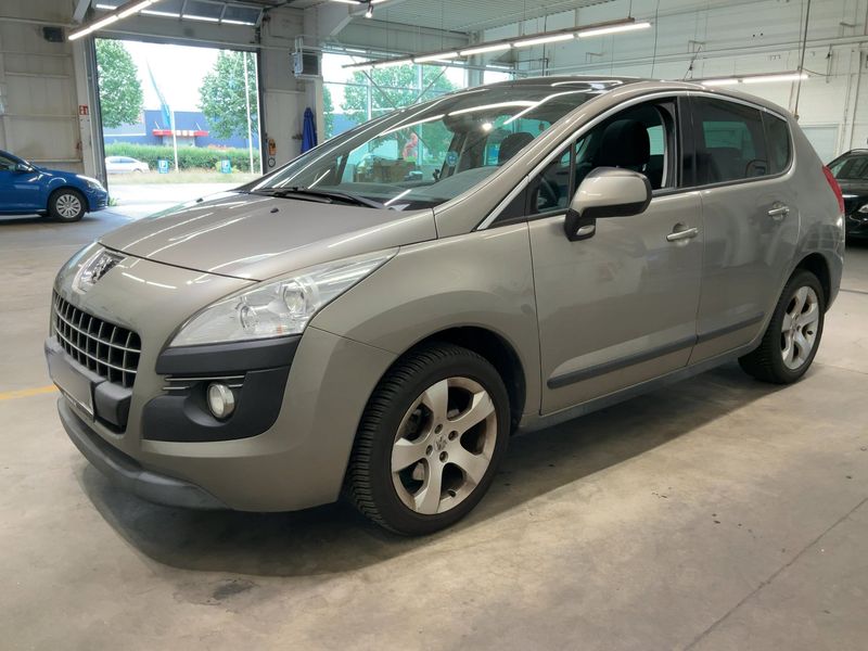 Peugeot 3008 2.0 HDi Active 2013 – снимка 1