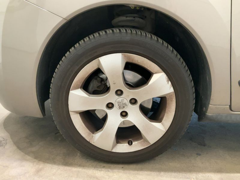 Peugeot 3008 2.0 HDi Active 2013 – снимка 3