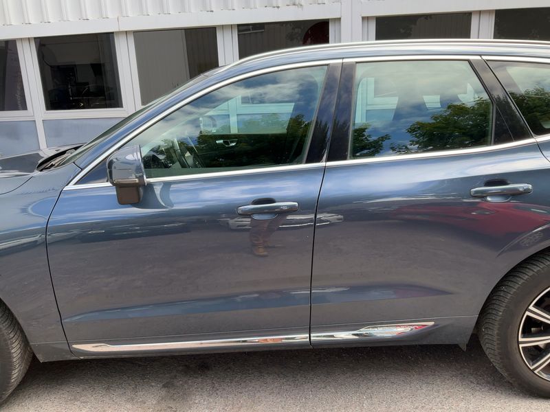 Volvo XC60 2.0 D4 Inscription 2WD 2019 – снимка 4