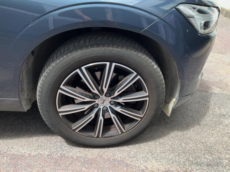 Volvo XC60 2.0 D4 Inscription 2WD 2019 – снимка 11