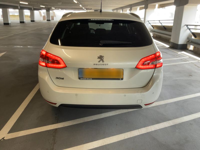 Peugeot 308 1.5 Blue-HDi Allure Business 2019 – снимка 7