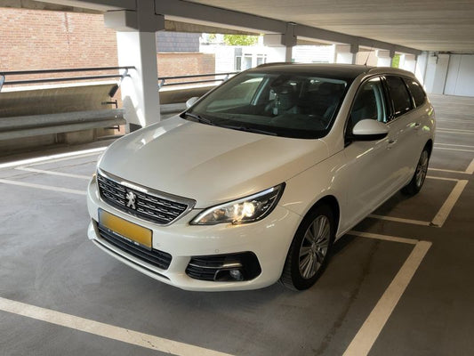 Peugeot 308 1.5 Blue-HDi Allure Business 2019 – снимка 1