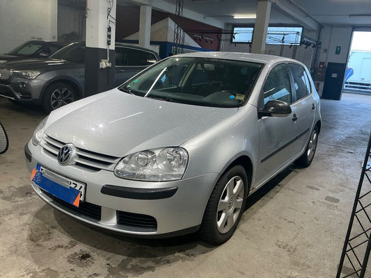 Volkswagen Golf V 1.6 Trendline 2008 – снимка 1