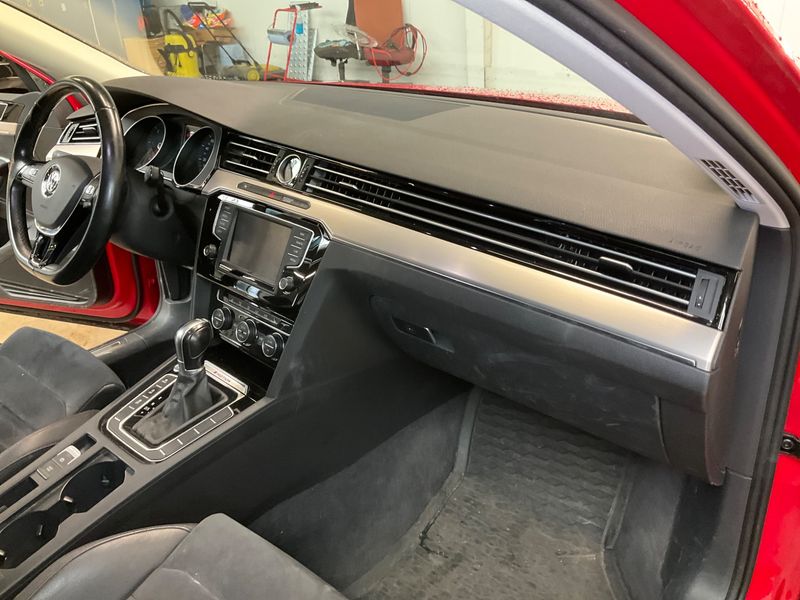 Volkswagen Passat 2.0 TDI Highline 4Motion BlueMotion Tech 2015 – снимка 23