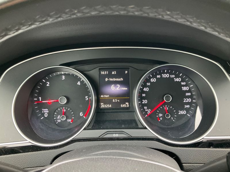 Volkswagen Passat 2.0 TDI Highline 4Motion BlueMotion Tech 2015 – снимка 18