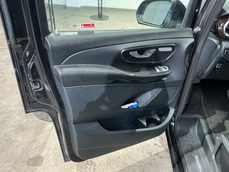 Mercedes-Benz V-Klasse V 250 d extralang Avantgarde 2019 – снимка 30