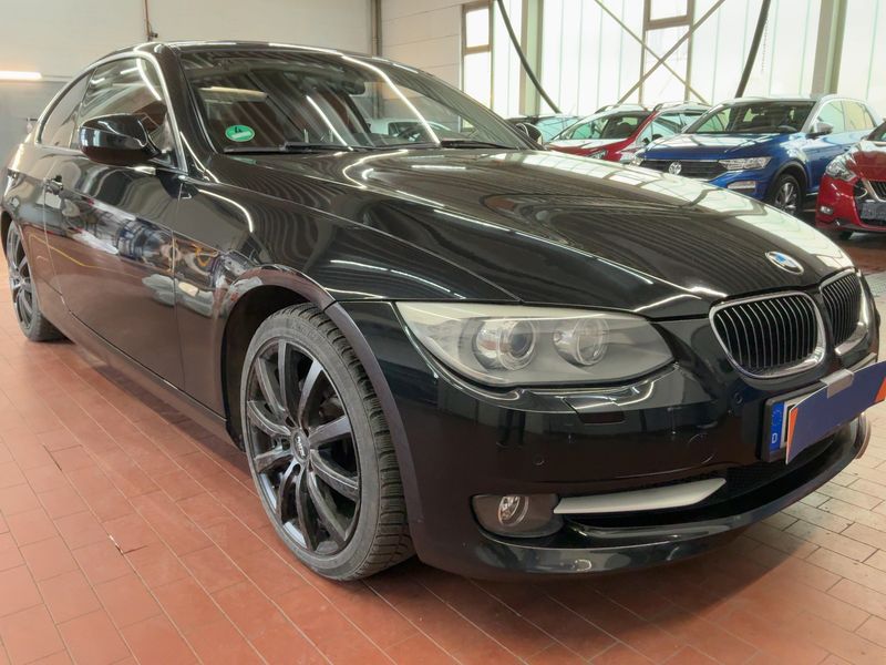 BMW 3er 330i xDrive 2010 – снимка 12
