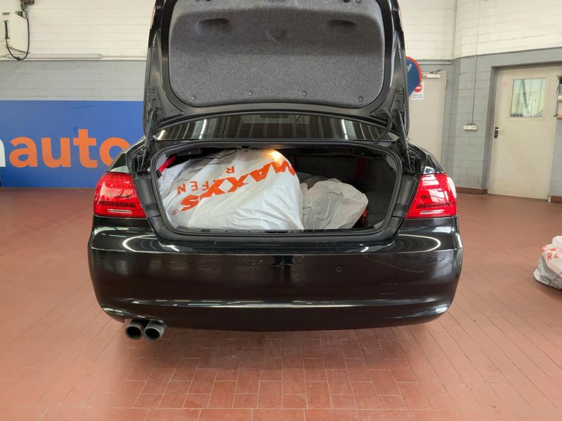 BMW 3er 330i xDrive 2010 – снимка 16