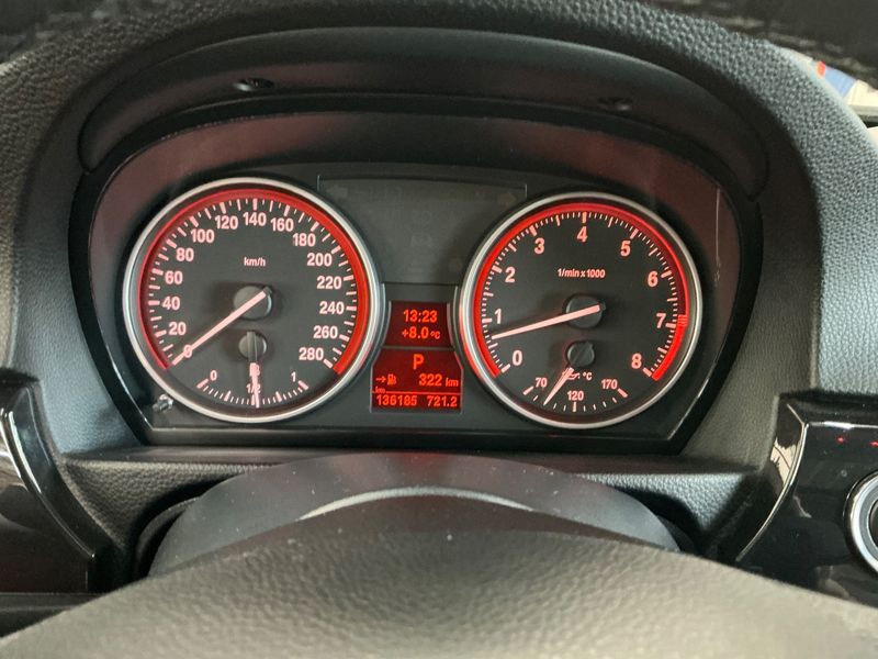 BMW 3er 330i xDrive 2010 – снимка 19