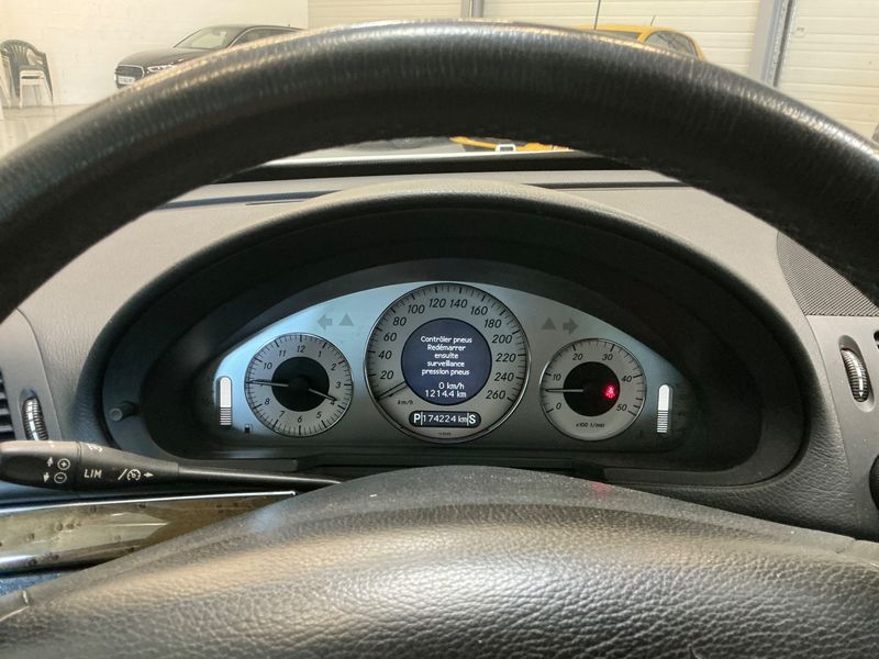 Mercedes-Benz E-Klasse E 320 CDI 4Matic Avantgarde 2008 – снимка 18