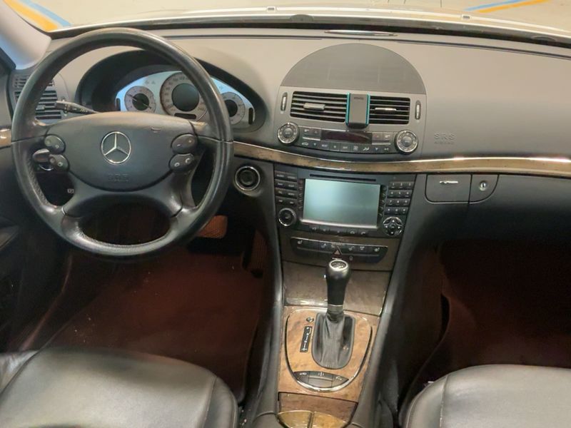 Mercedes-Benz E-Klasse E 320 CDI 4Matic Avantgarde 2008 – снимка 17